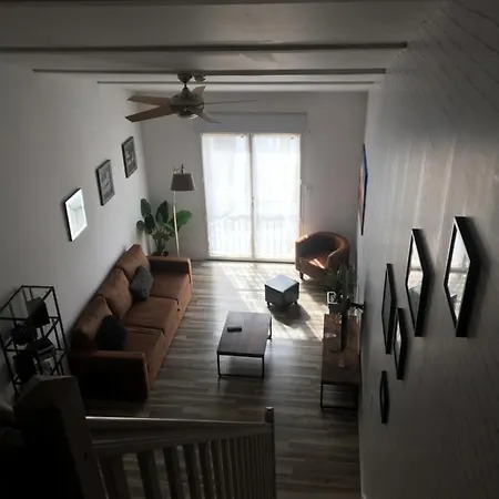 Les Couleurs De Les Bains Lägenhet