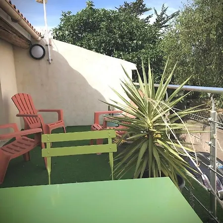 Les Couleurs De Les Bains *