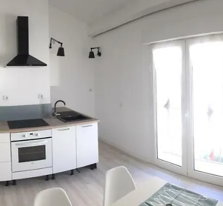 Les Couleurs De Les Bains 巴拉吕克莱班